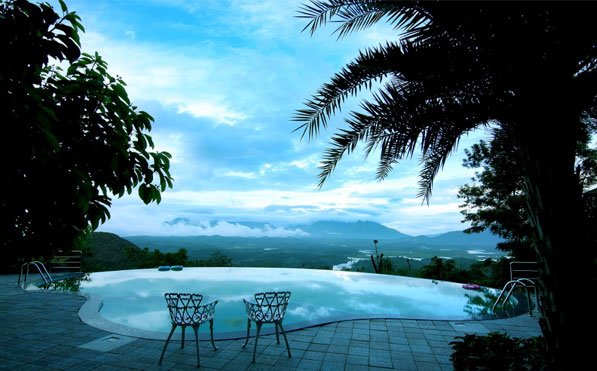 Resorts in Wayanad with swimming pool