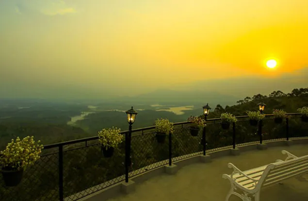 Best Luxury Resorts in Wayanad, Sunset view from Mount Xanadu Resort Wayanad